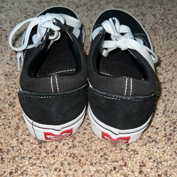 Womens size 8 black old skool Vans - Picture 4 of 4